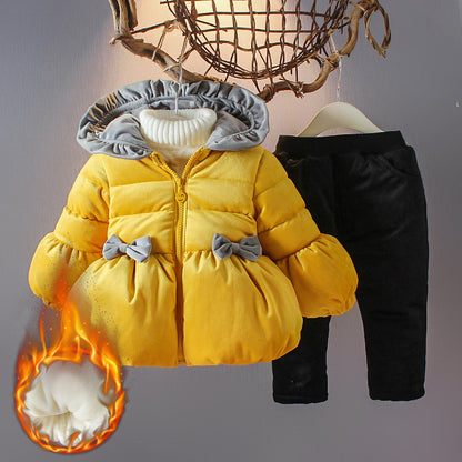 Winter children's suit with hood