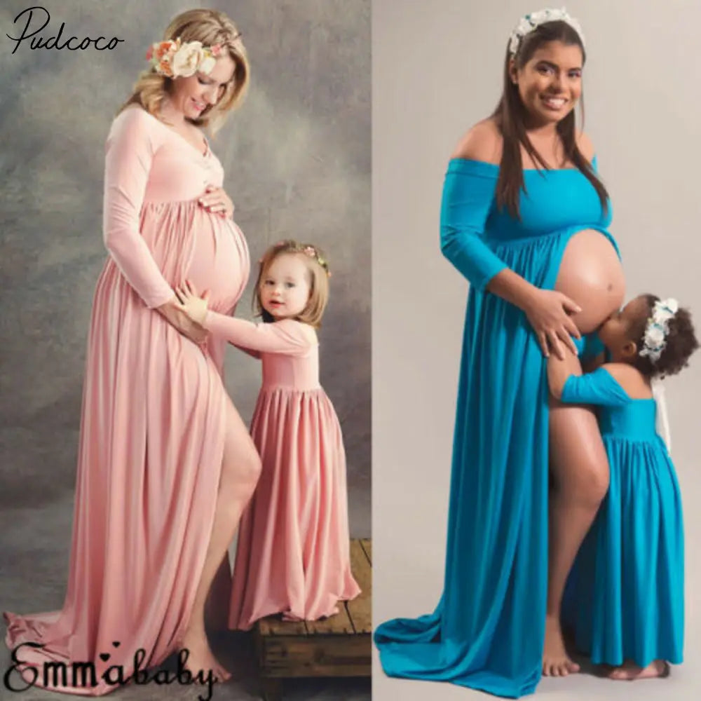 Elegant Maternity Maxi Dress Set for Mother and Daughter Photography