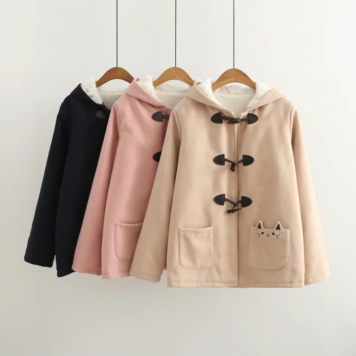 Horn button plus fleece coat